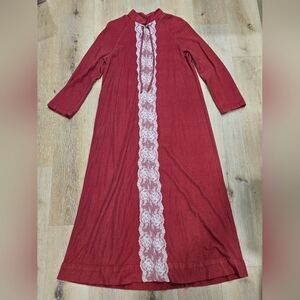 Vintage 1960s 70s Zip Front Lace Hostess Lounge Robe Boho Burgundy